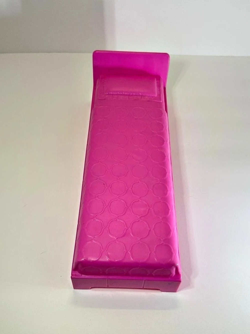 2018 BARBIE Pink Molded Bed 13” Replacement for Dream House